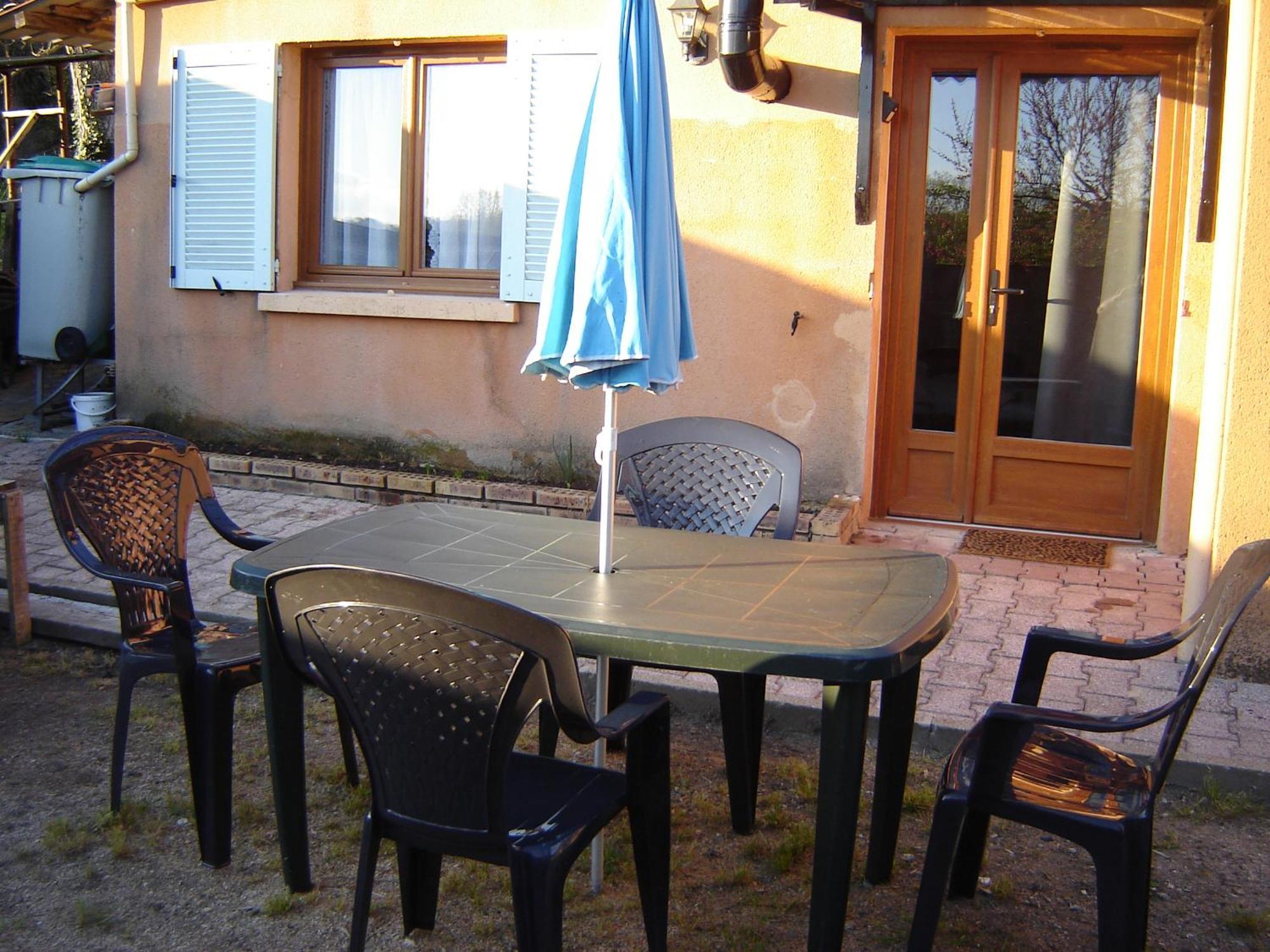 Apartment Appt 2 Pieces Pres De Crecy-la-Chapelle