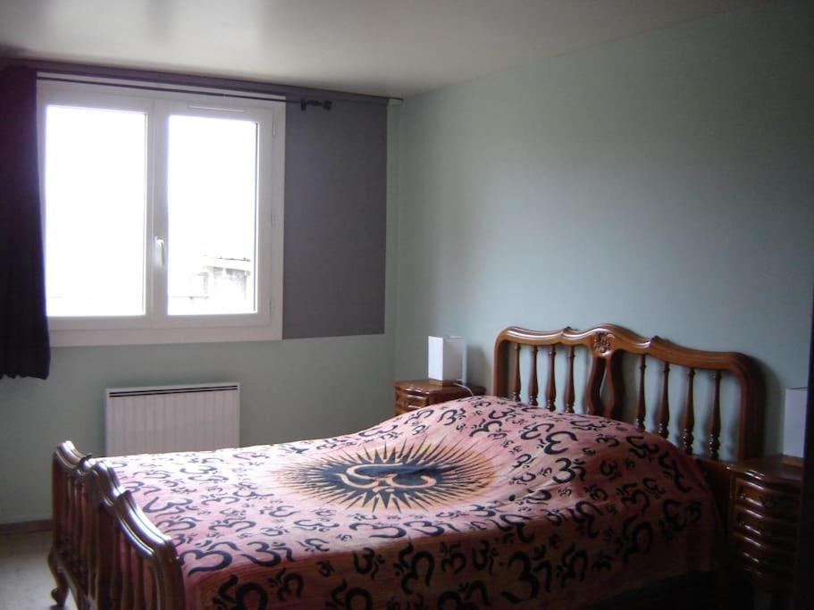 Appt 2 Pieces Pres De Crecy-la-Chapelle